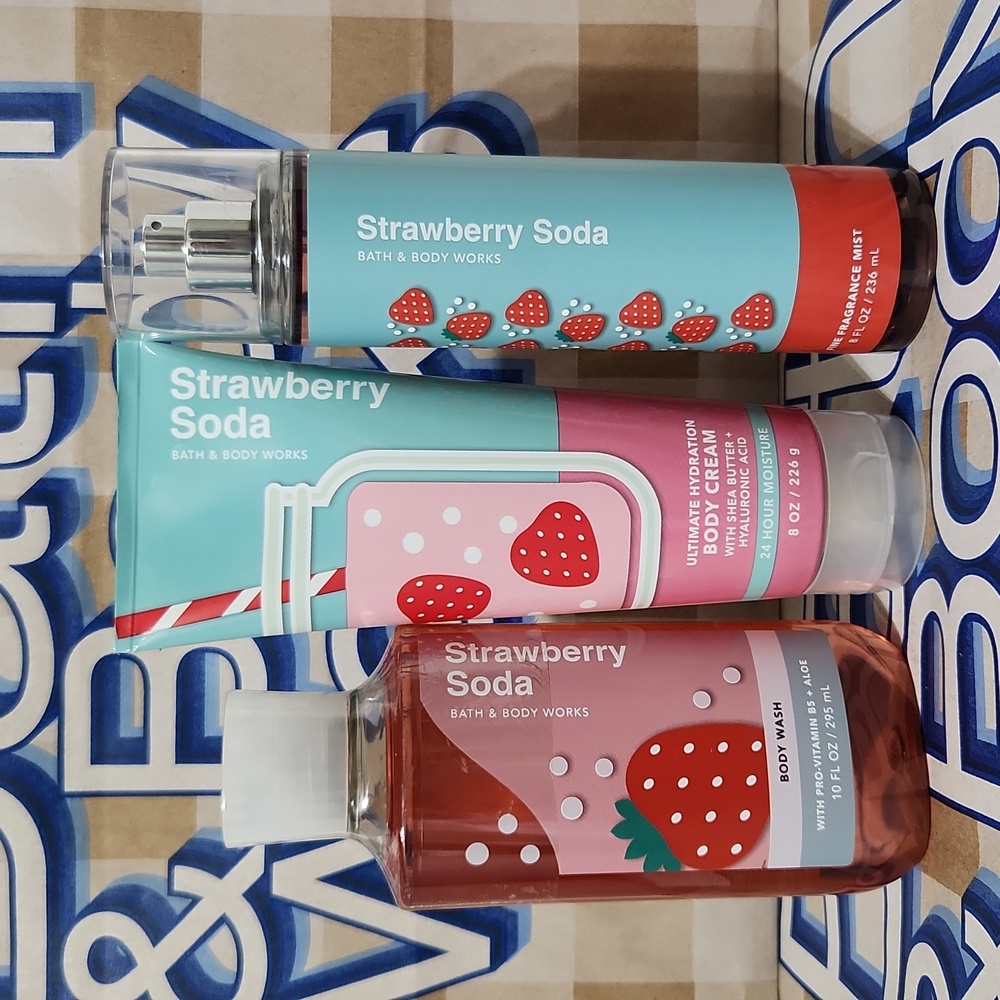 Bath & Body Works Strawberry Soda 3pc Set